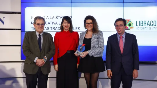 Foto grupo premios La razón